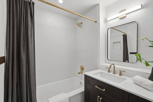 519 13th Street NW, Albuquerque, NM 87102