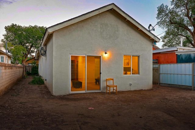 519 13th Street NW, Albuquerque, NM 87102