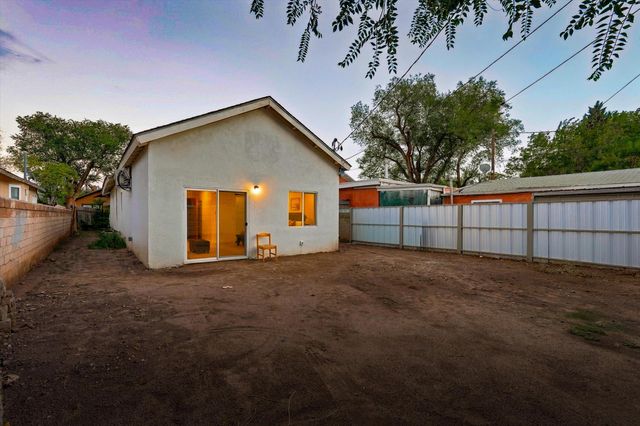 519 13th Street NW, Albuquerque, NM 87102