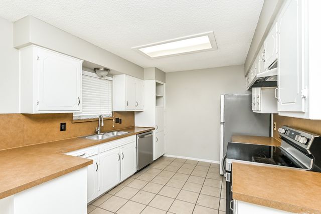 7508 Evergreen Drive, Watauga, TX 76148