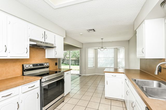 7508 Evergreen Drive, Watauga, TX 76148