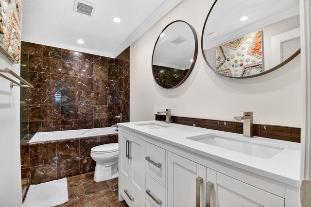 4290 Deste Court 303, Lake Worth, FL 33467