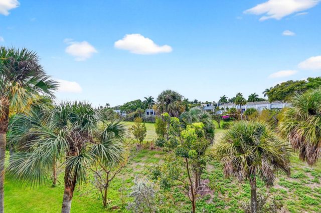 4290 Deste Court 303, Lake Worth, FL 33467