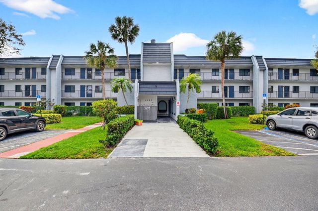 4290 Deste Court 303, Lake Worth, FL 33467