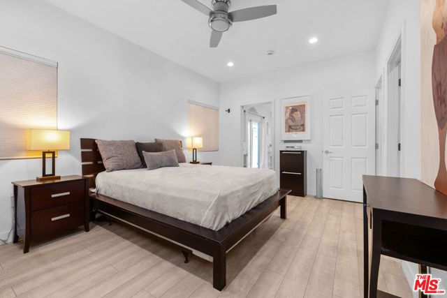 7340 Farralone Avenue, Canoga Park (los Angeles), CA 91303