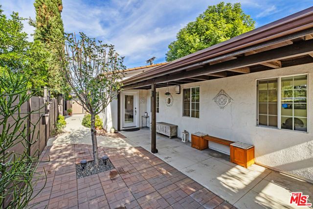 7340 Farralone Avenue, Canoga Park (los Angeles), CA 91303