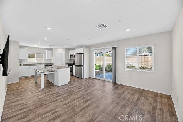 30826 Grand Prix Court, Winchester, CA 92596