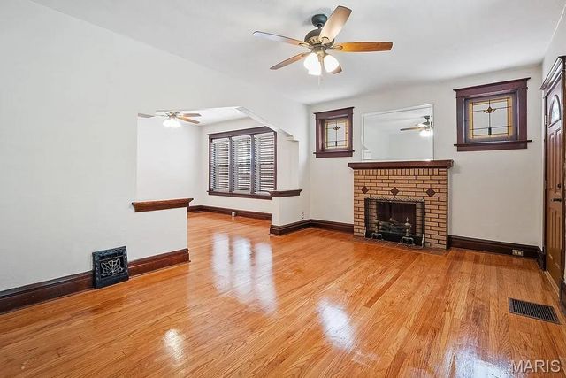 5859 Goener Avenue, St Louis, MO 63116