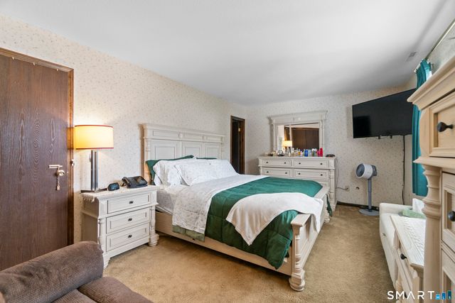 6 Lakeview Drive 6, Southington, CT 06489