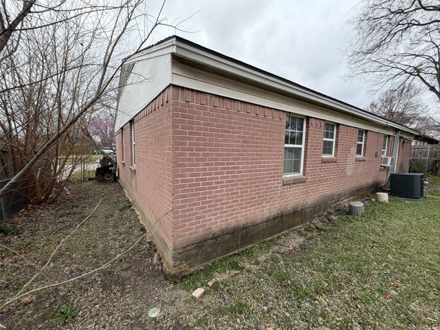 322 Davidson Drive, Garland, TX 75040