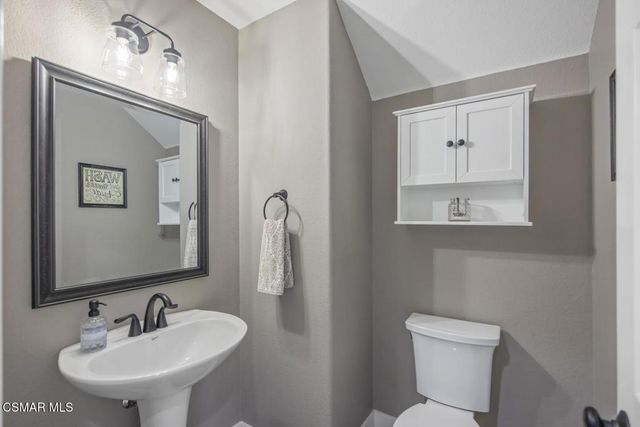 274 Via Antonio, Newbury Park, CA 91320