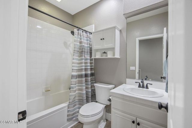 274 Via Antonio, Newbury Park, CA 91320