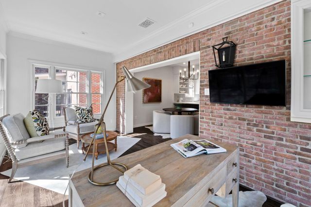 2702 Hillview Green LN, Austin, TX 78703