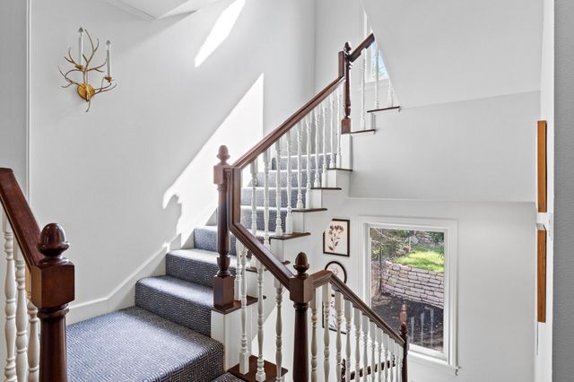 2702 Hillview Green LN, Austin, TX 78703