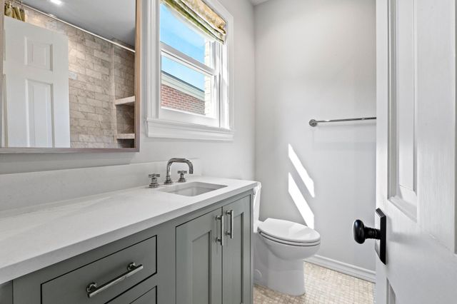 2702 Hillview Green LN, Austin, TX 78703