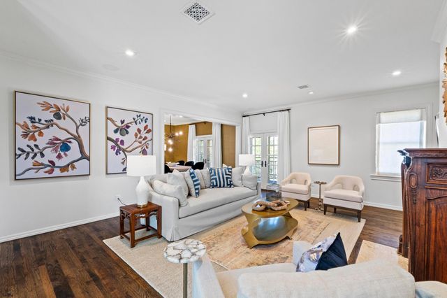 2702 Hillview Green LN, Austin, TX 78703