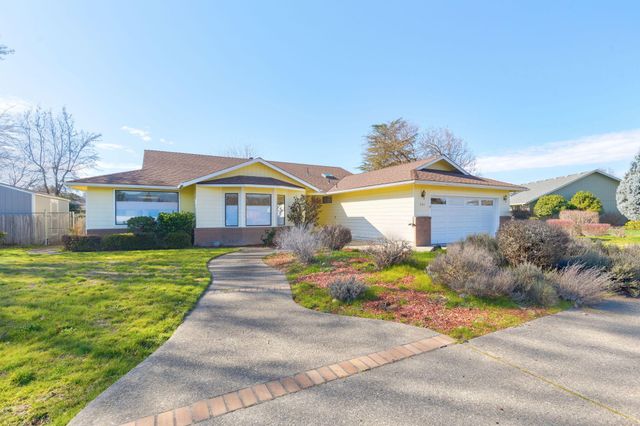 984 Mesman Drive, Grants Pass, OR 97527