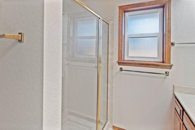 984 Mesman Drive, Grants Pass, OR 97527