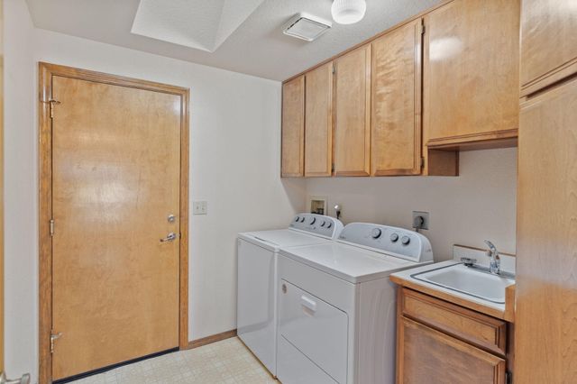 984 Mesman Drive, Grants Pass, OR 97527