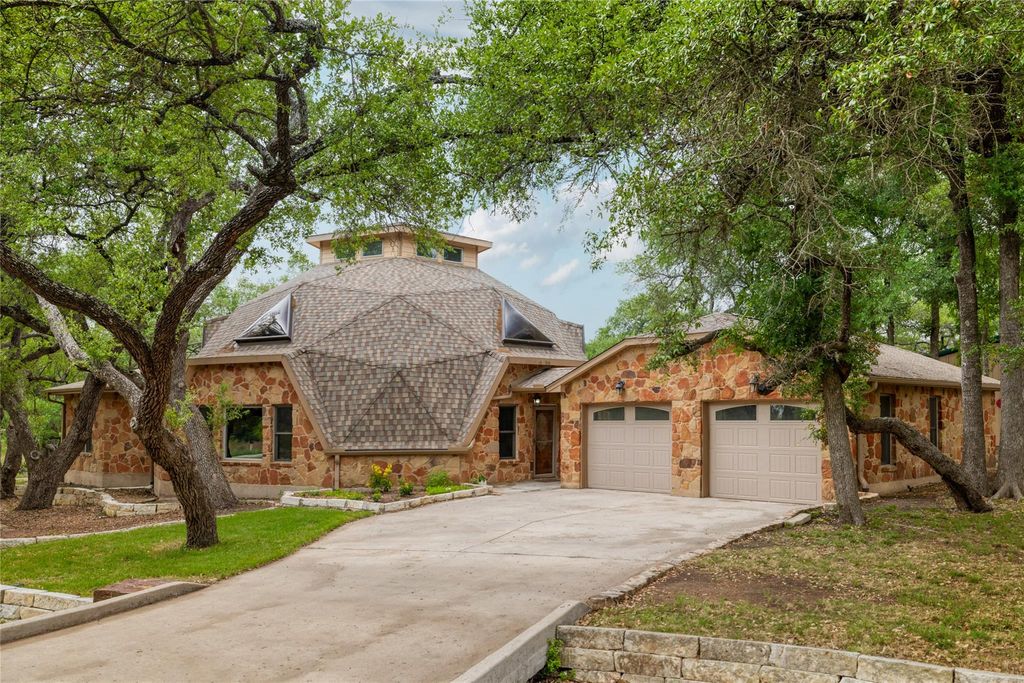 16 Tall Oaks TRL, Austin, TX 78737