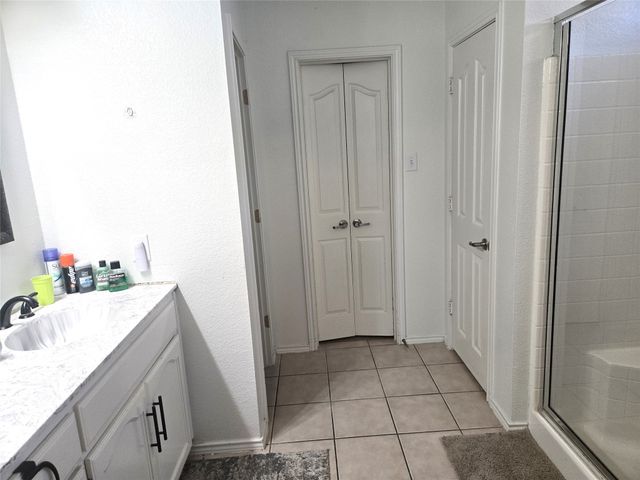 1008 Fort Apache Drive, Fort Worth, TX 76052