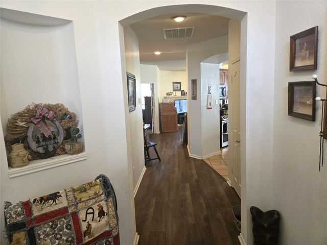 1008 Fort Apache Drive, Fort Worth, TX 76052