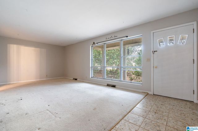 1739 SHANNON ROAD, Bessemer, AL 35022