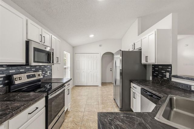 16918 CORNER HILL COURT, Orlando, FL 32820