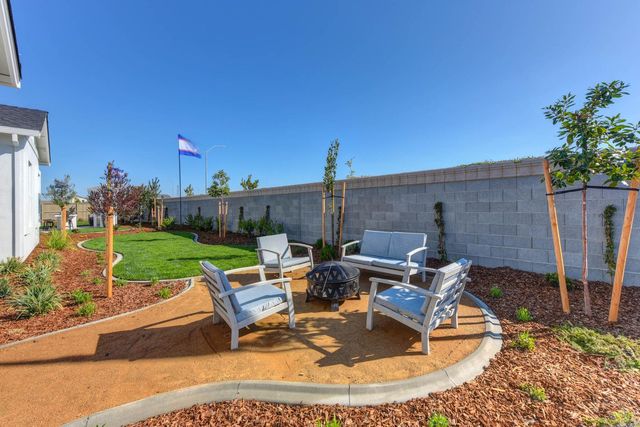 6169 Riding Path Dr, Roseville, CA 95747