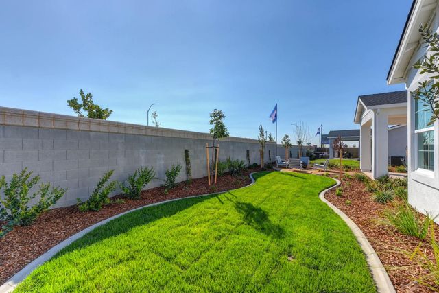 6169 Riding Path Dr, Roseville, CA 95747