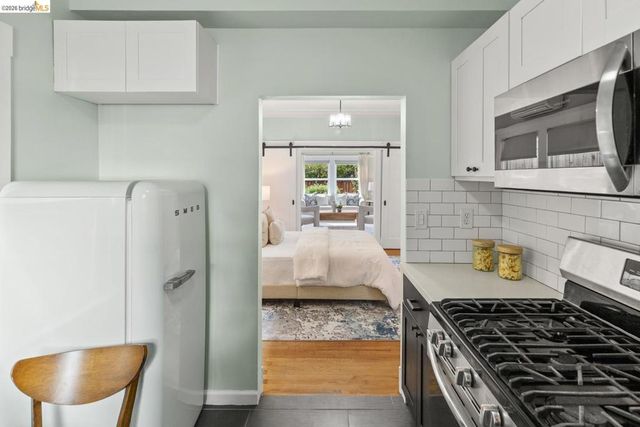 2641 Webster St 1, Berkeley, CA 94705