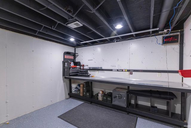 58863 County Road 19, Goshen, IN 46528