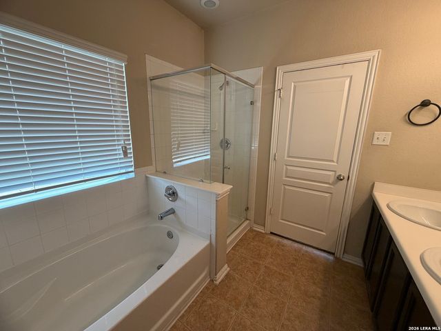 11402 GARDEN FLS, San Antonio, TX 78245