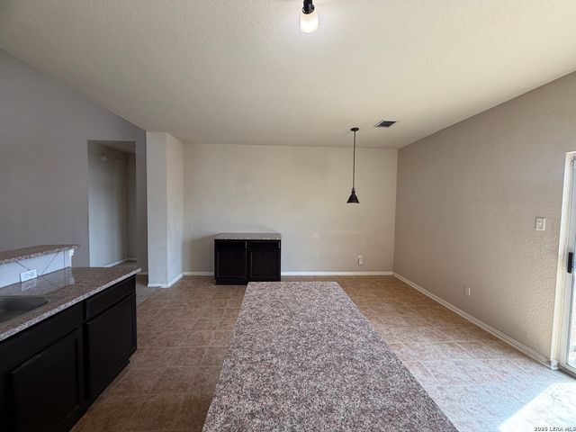 11402 GARDEN FLS, San Antonio, TX 78245