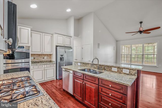 220 LEWIS WASHINGTON DR, Charles Town, WV 25414