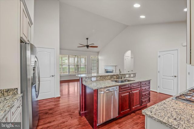 220 LEWIS WASHINGTON DR, Charles Town, WV 25414