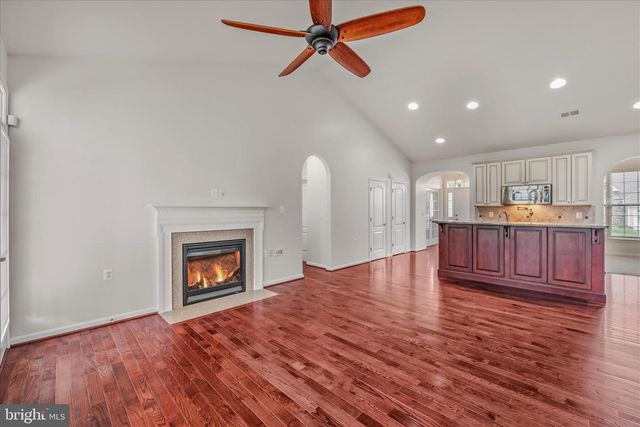220 LEWIS WASHINGTON DR, Charles Town, WV 25414