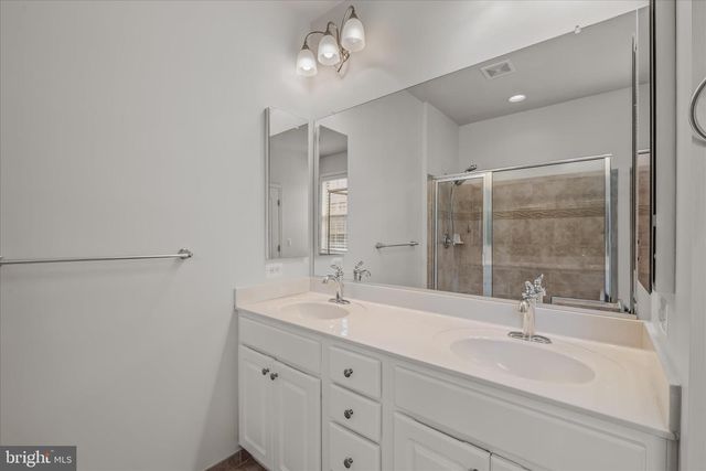 220 LEWIS WASHINGTON DR, Charles Town, WV 25414