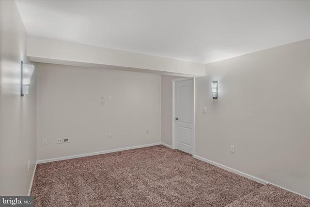 220 LEWIS WASHINGTON DR, Charles Town, WV 25414