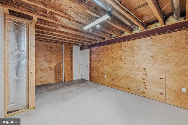 220 LEWIS WASHINGTON DR, Charles Town, WV 25414