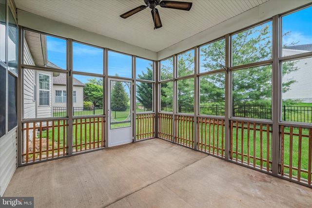 220 LEWIS WASHINGTON DR, Charles Town, WV 25414