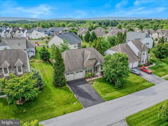 220 LEWIS WASHINGTON DR, Charles Town, WV 25414