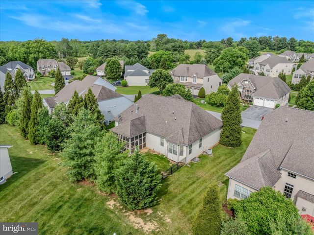 220 LEWIS WASHINGTON DR, Charles Town, WV 25414