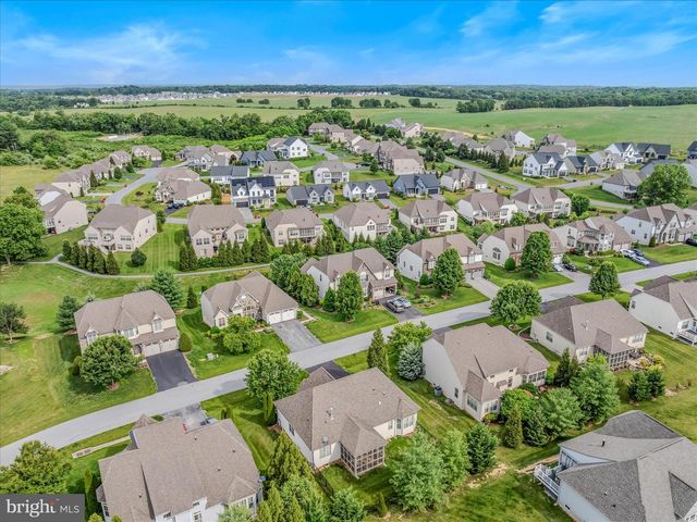 220 LEWIS WASHINGTON DR, Charles Town, WV 25414