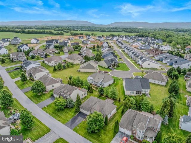 220 LEWIS WASHINGTON DR, Charles Town, WV 25414
