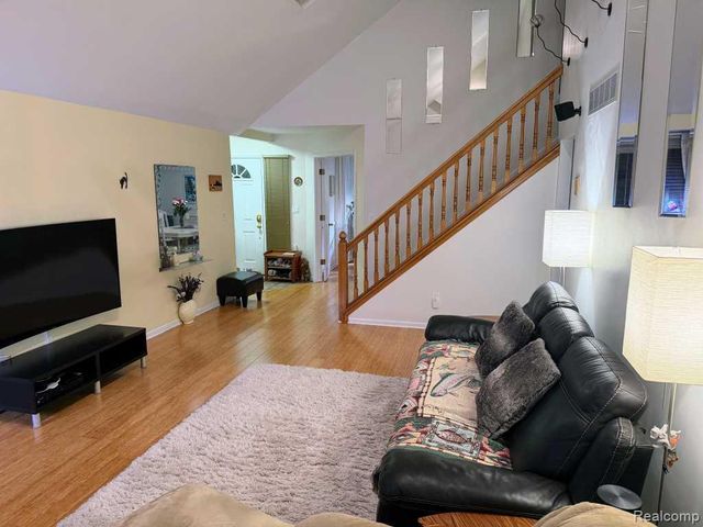 1900 Landmark Court, Ann Arbor, MI 48103