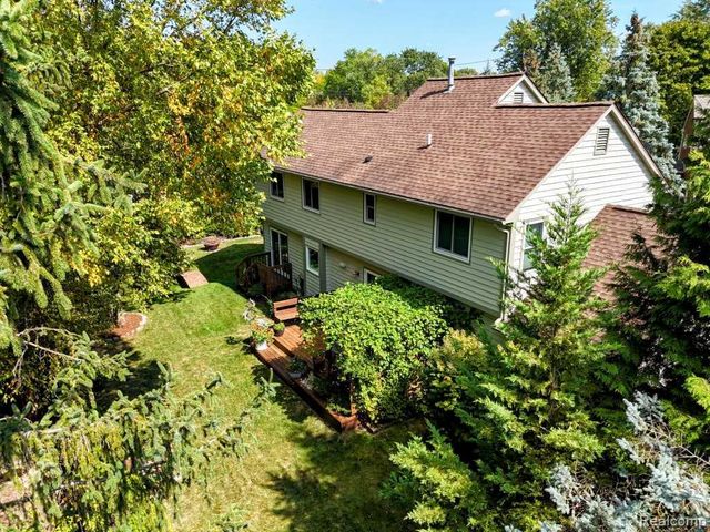 1900 Landmark Court, Ann Arbor, MI 48103