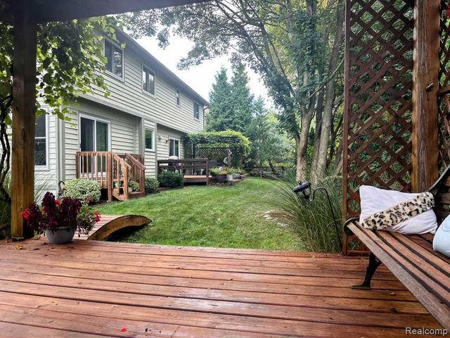 1900 Landmark Court, Ann Arbor, MI 48103