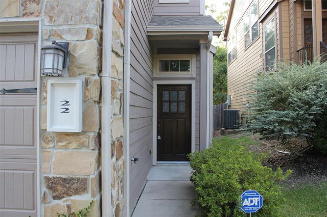 22 Cheswood Manor, The Woodlands, TX 77382