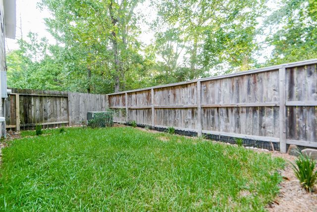 22 Cheswood Manor, The Woodlands, TX 77382